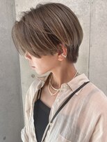 エウペ 渋谷(WEUPE)&nbsp;斜めバング/グレージュカラー/デザインカラー/シルキーベージュ