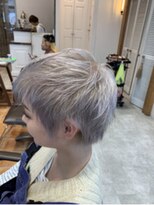 ルチア ヘア ステラ 京都店(Lucia hair stella)&nbsp;ホワイトカラー/ダブルカラー/ショート/学割U24/京都/河原町