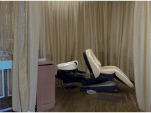 ヘアーメイク グレース 本店(HAIR MAKE GRACE)の雰囲気(独立したスパブースで癒しのひと時を…)