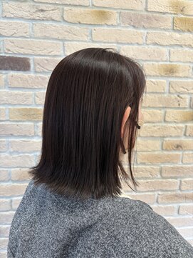 ピンクベージュ