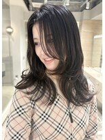 ミラ(mira)&nbsp;レイヤーの巻き方で変える小顔スタイル☆みゆ