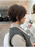 大人可愛いショートボブ丸みショート白髪ぼかし