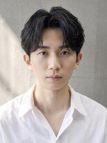 オグジュアリー 表参道(aux.)&nbsp;ビジネスでも好印象な毛流れパーマ