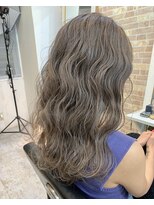 ペアル(PEAAL)&nbsp;アディクシー　外国人風　グレー ラベンダーグレー ハイライト