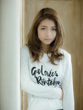 ティファ 銀座(Tiffa) ジェンダーレスセンターパートベージュバレイヤージュロング