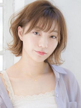 コム(com by neolive) 可愛い外ハネボブ