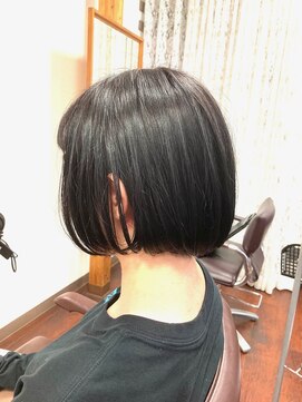 浪漫館 サンク(CINQ) ショートボブ　＠岩下裕紀