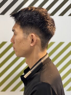 バーバーバー 四谷(BARBER-BAR) 大人の刈り上げスタイル