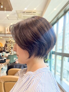 ロンド パルティール 大宮(Lond partir) カールセミディシアカラー姫カットダークアッシュショート