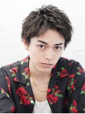 ビジネスマンにも人気のアップバングショートスタイル