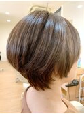 頭の形が綺麗に見えるショートボブ