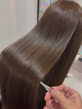 ロジャー(ROGER)の写真/《小倉駅/3月NEW OPEN★》丁寧なカウセリングと完全マンツーマン施術◇最初～最後まで実力派Stylistが担当*