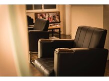 エヴァーグリーン(ever green)の雰囲気（ゆったりとした店内はヴィンテージにアンティークをプラス）