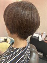ルーム シンサイバシ(room shinsaibashi) 丸みくびれショート