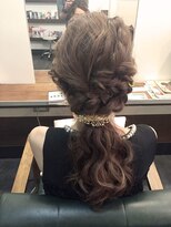 ヴィークス ヘア(vicus hair)&nbsp;[vicushair]お呼ばれアレンジ「ローポニー」