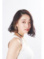 ヘアサロン アティリー(Hair Salon Attirer)&nbsp;外ハネから見えるインナーカラー【Attirer 飯田裕之】