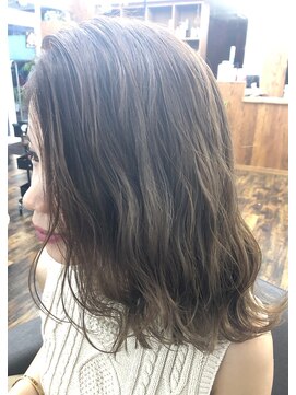 ブレーメン(BREMEN) 【BREMEN】☆波ウェーブ大人ミディ☆