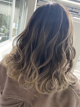 レディアル 大宮(REDEAL) 【REDEAL大宮】エアータッチバレイヤージュ[ハイライトメッシュ]