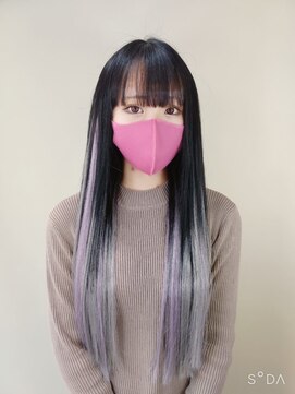 ウィット アンド ラファム Wit &La Famme シルバーのグラデーションをエクステで。