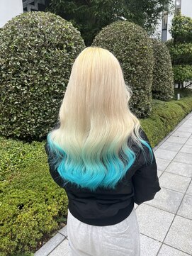 ワンズクロエ 原宿店(ONE's Chloe) ターコイズカラー/アースカラー/くびれヘア/ツートーンカラー