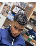 ピシャッとニ代目銀二郎&nbsp;カールアイパー【広島/理容室/古民家バーバー二代目銀二郎】