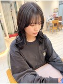 暗髪×くびれ巻きヘア