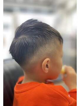 エイプリル ヘア スタジオ(April HAIR STUDIO) キッズフェードカット