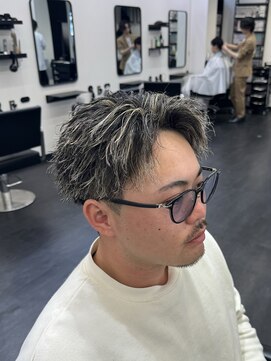 メンズサロンドットリアン(dot. lien) ツイストパーマ×ハイライト【町田/町田駅/men's】
