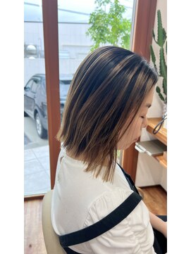 キヌ(kinu) ケアブリーチ＋ダメージレスカラー＋カット