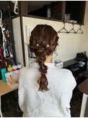 大人可愛いルーズ編み込みヘアアレンジ