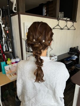 ヘアー リードレス(hair Re:dress) 大人可愛いルーズ編み込みヘアアレンジ
