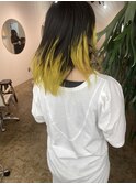 コントラスト毛先カラー