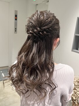 エイゾー 銀座(EIZO) ハーフアップアレンジ