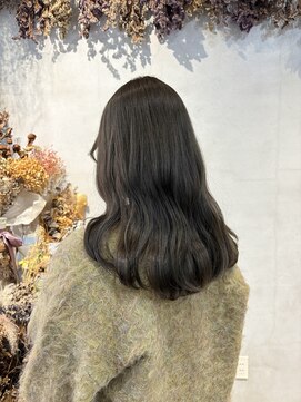 ミント(mint) 【透明感たっぷりオリーブベージュ】