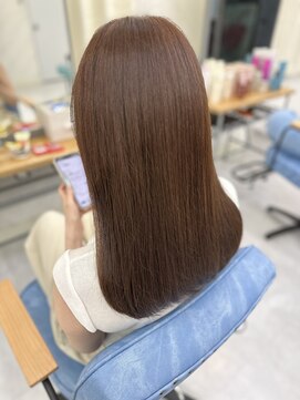 エミン(emyn) 髪が変わる【美髪革命】艶髪/髪質改善/縮毛矯正/代々木