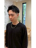シフト(SHEEFT)&nbsp;ビジネスカジュアル◎刈り上げツーブロック束感モテる黒髪20代