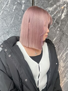リノ(RLINO) 【名古屋/栄】ボブカット/ブリーチ/ピンク