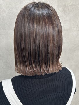 黒髪クラゲヘアーオリーブグレー小顔ココアベージュ