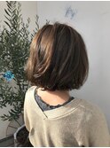 毛先にデジパをしたあご下ボブ