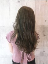 エンリッチヘア(enrich hair)&nbsp;オリーブ×ベージュ　ロングレイヤー　ゆるふわカール