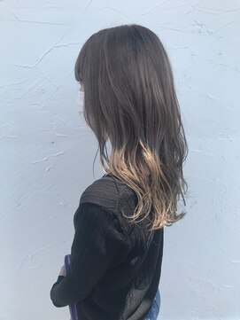 ニュウニュウ(NIU NIU) シアーベージュカラー