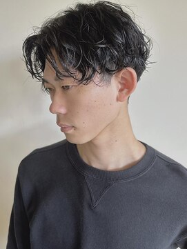 トップヘアーラウンジ 知立(TOP HAIR Lounge) 緩めスパイラルで大人カッコよく/前髪パーマ/アッシュブラック