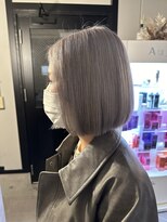 シアン(CYAN)&nbsp;#ボブ#シルバー#ホワイトシルバー#ブリーチ#髪質改善