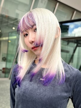 モニカ 栄店(MONIQA) ホワイト×ヴァイオレット