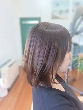 ヒア(HiA) ツヤふんわりヘアー