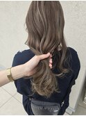 ハイライト/グレージュ/ベージュ/アッシュ/ブリーチ/ロング