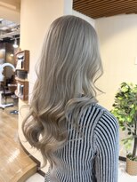 ブリッツレボルト(BLITZ R EVOLUT) ホワイトベージュ!