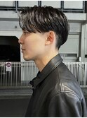 センターパートニュアンスパーマ刈り上げツーブロックメンズヘア