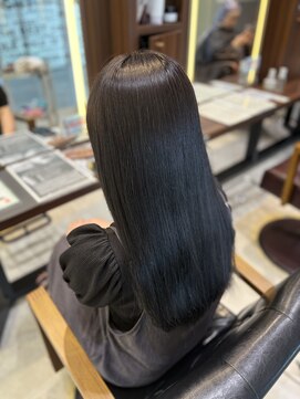 リック(Ric by KENJE) 【ツヤ髪は-10歳若く見える】