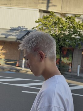 タイドヘアー 高槻2号店(TIDE HAIR) ホワイトミルクティーショート